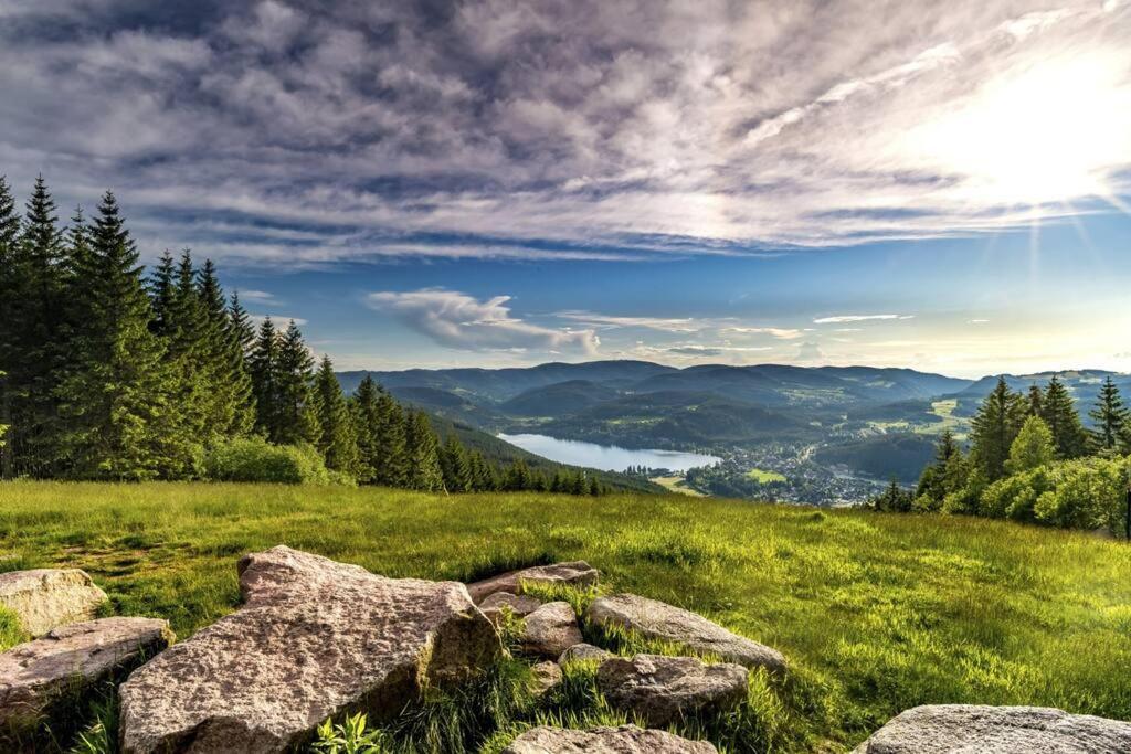 Waldklang Titisee Bagian luar foto